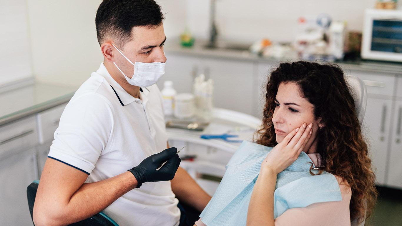Teeth Sensitivity: Causes and Treatments